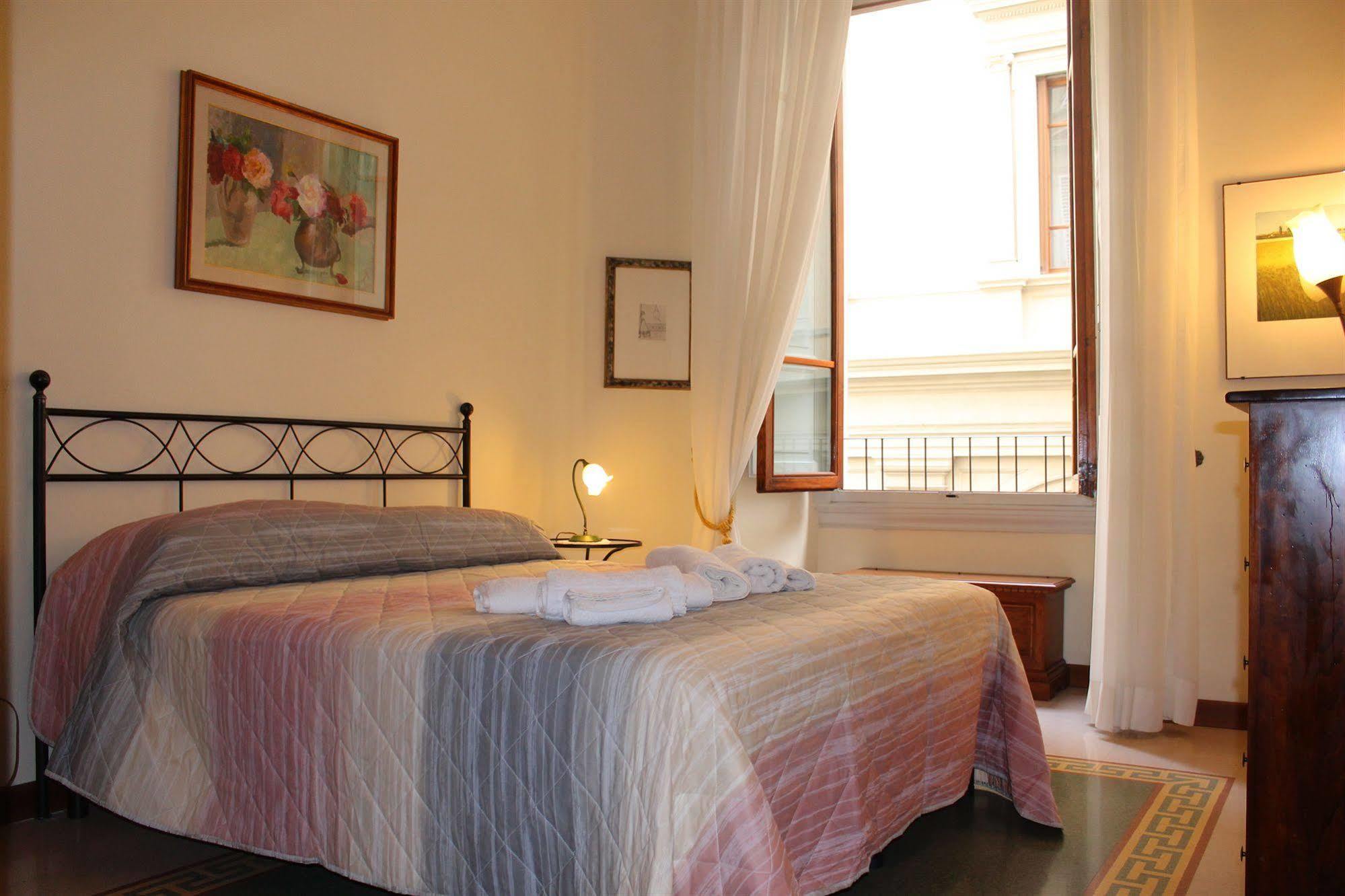 Via Roma Suites Флоренція Екстер'єр фото